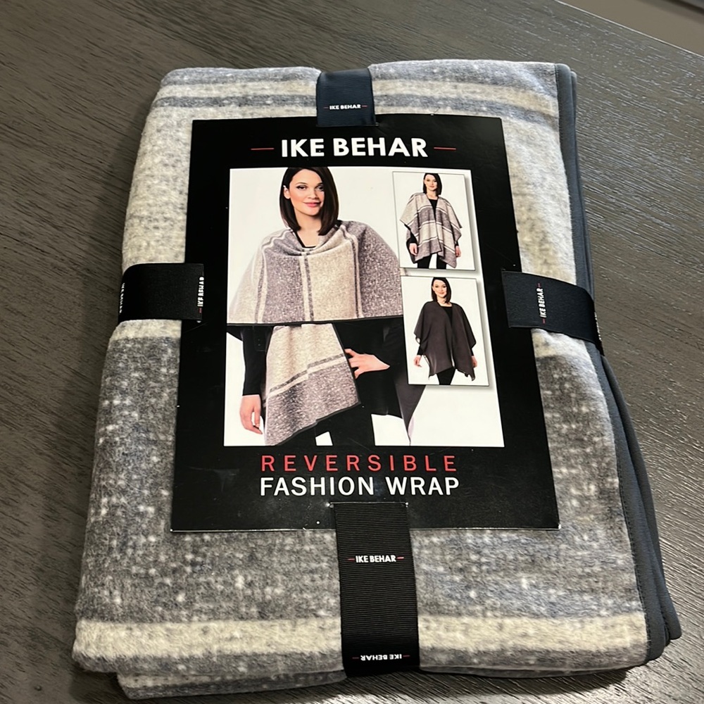 brand new one-size reversible fashion wrap